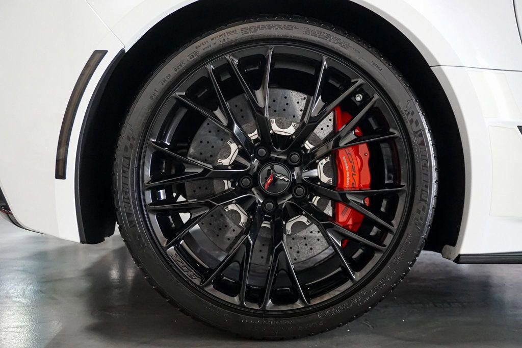 Used 2017 Chevrolet Corvette Z06 w/ Z07 Performance Package image 49
