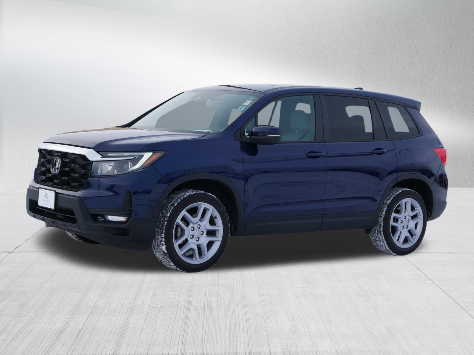 Certified 2025 Honda Passport EX-L image 3