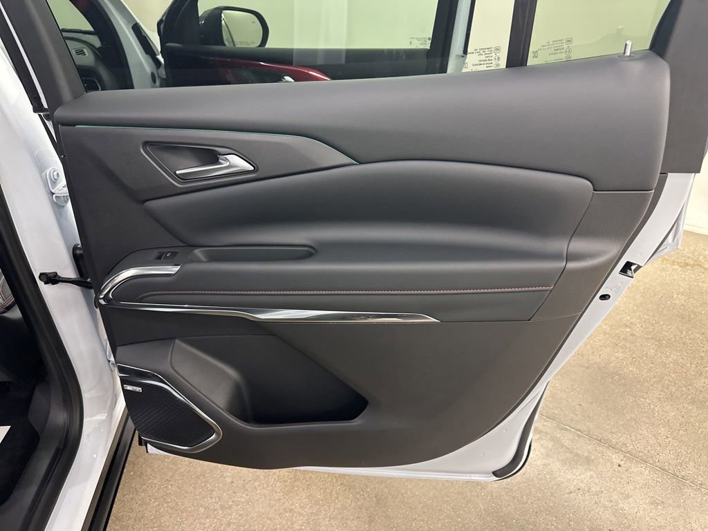 New 2026 Chevrolet Traverse RS AWD/4WD image 24