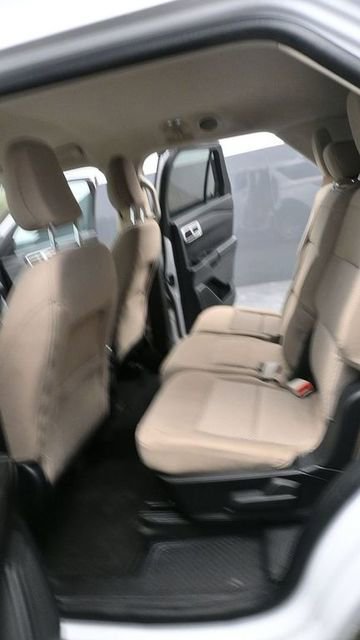 Used 2021 Ford Explorer 4WD image 16
