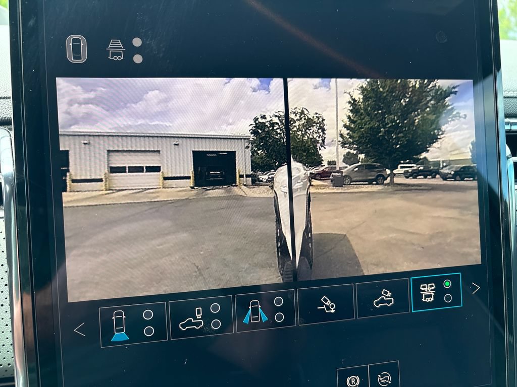 Certified 2026 GMC Sierra EV AT4 w/ AT4 Premium Package AWD/4WD image 30
