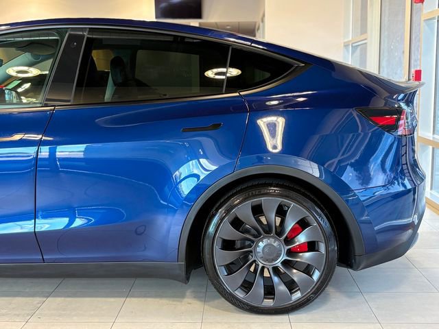 Used 2023 Tesla Model Y Performance image 9