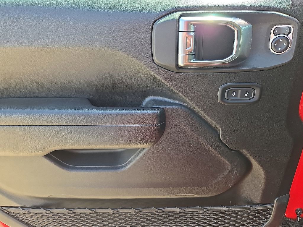 Used 2025 Jeep Wrangler Unlimited Rubicon AWD/4WD image 21