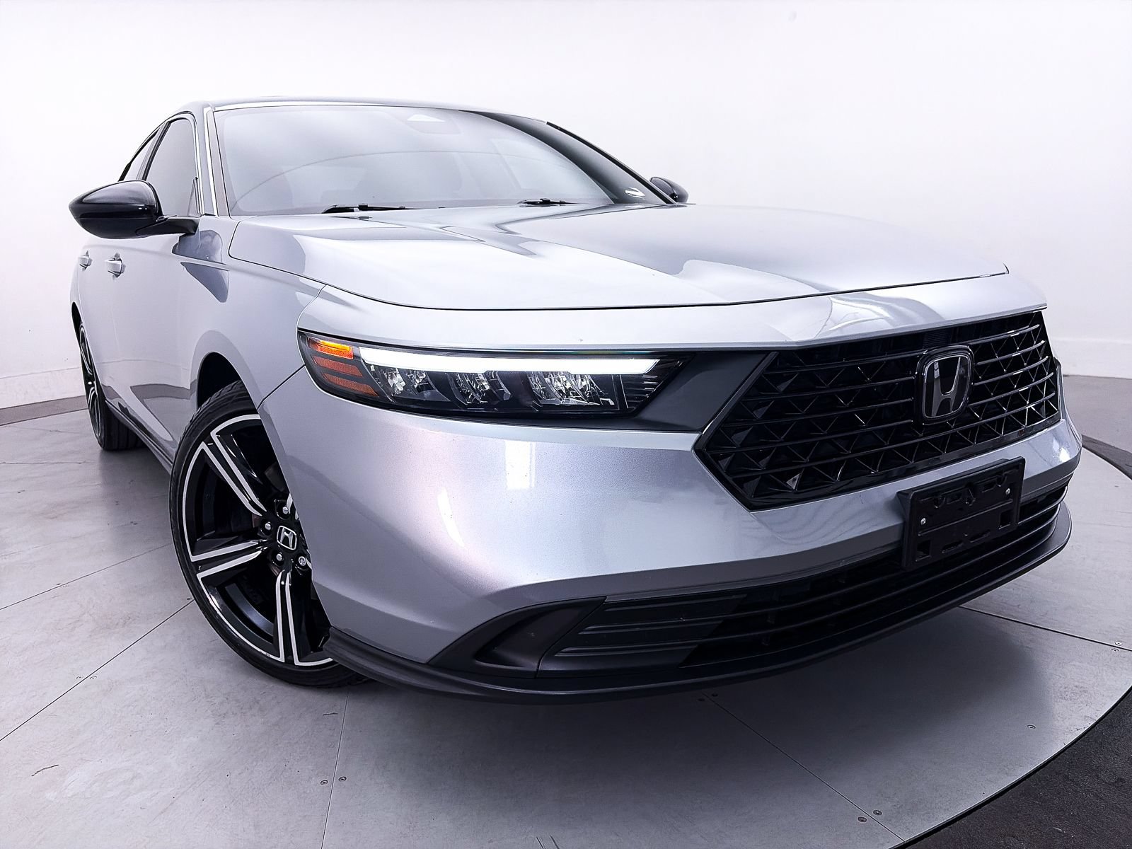 Used 2023 Honda Accord Sport image 8