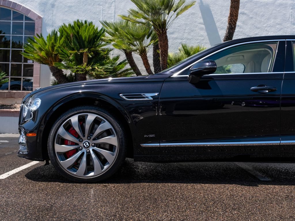 Used 2020 Bentley Flying Spur W12 w/ First Edition Specification AWD/4WD image 29