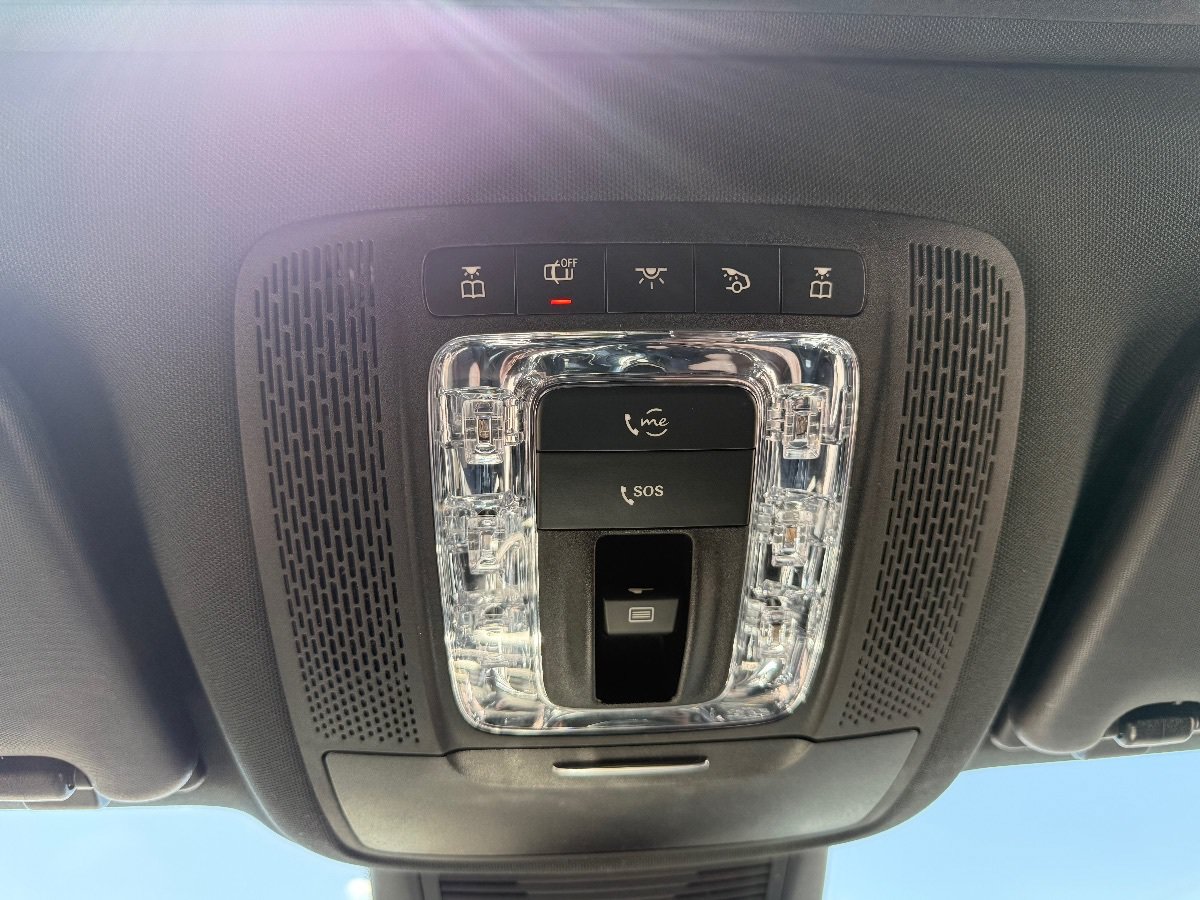 Used 2020 Mercedes-Benz GLE 350 w/ 3rd Row Seat Package image 29