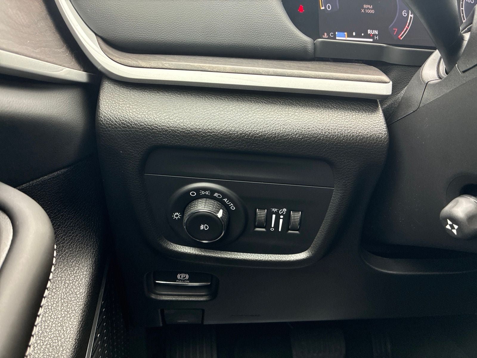 New 2026 Jeep Grand Cherokee L Limited AWD/4WD image 30