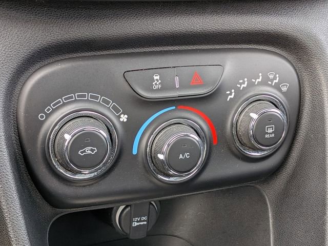 Used 2015 Dodge Dart SXT image 13