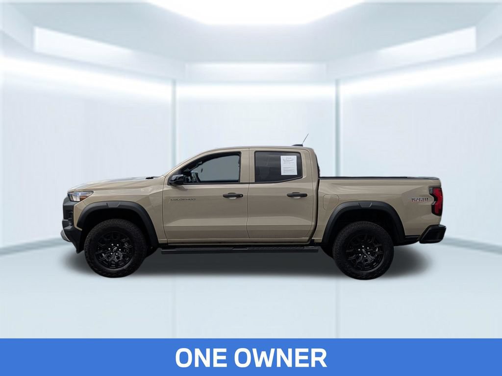 Used 2024 Chevrolet Colorado Trail Boss w/ Advanced Trailering Package AWD/4WD image 2