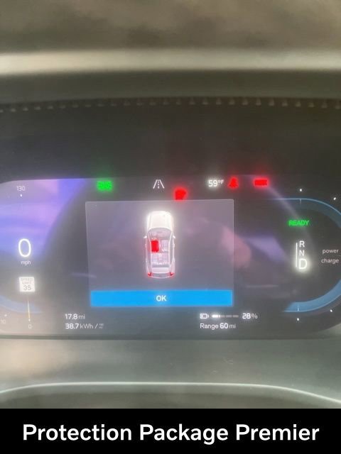 Used 2023 Volvo XC40 Recharge Ultimate image 5