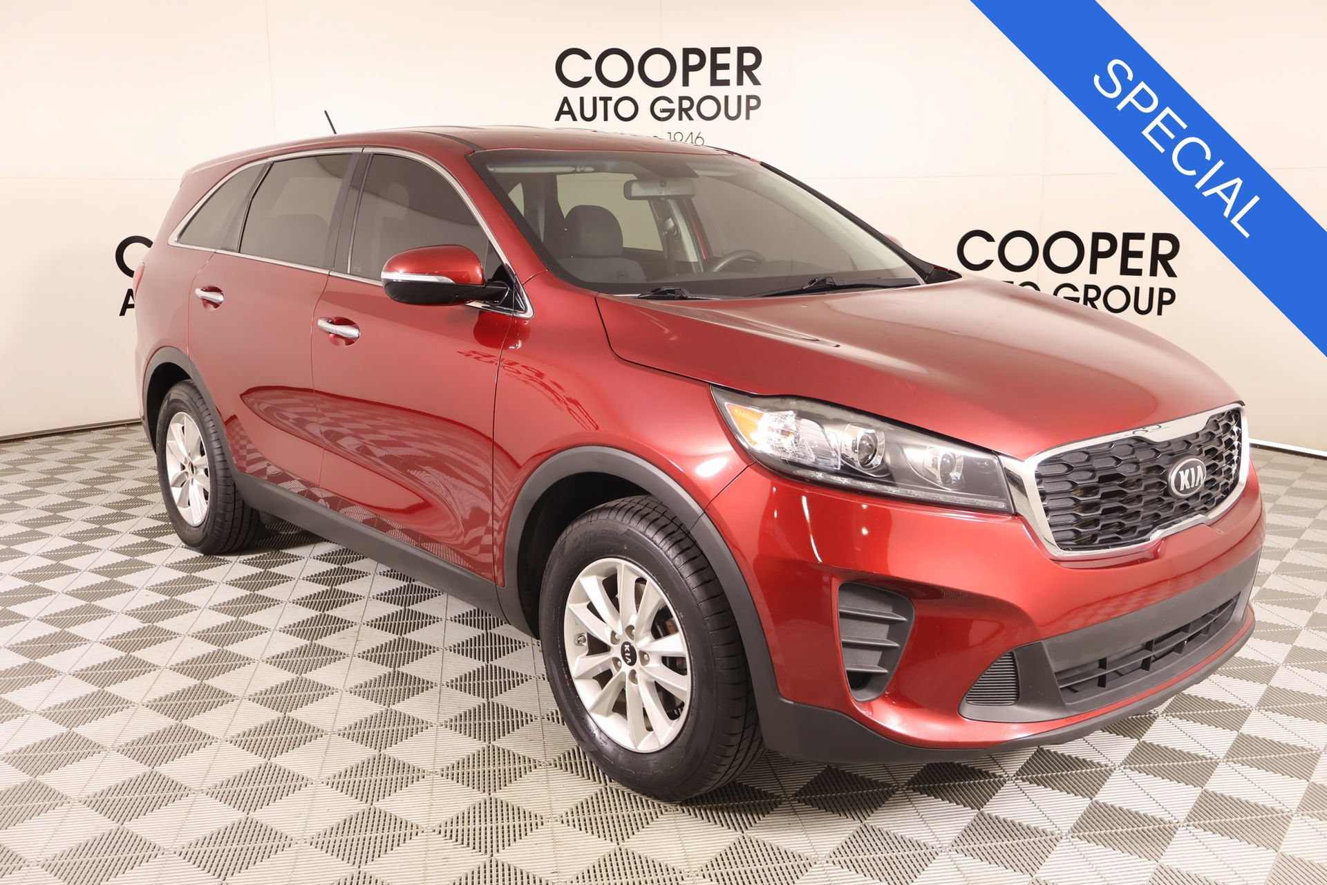 Used 2020 Kia Sorento LX FWD image 1