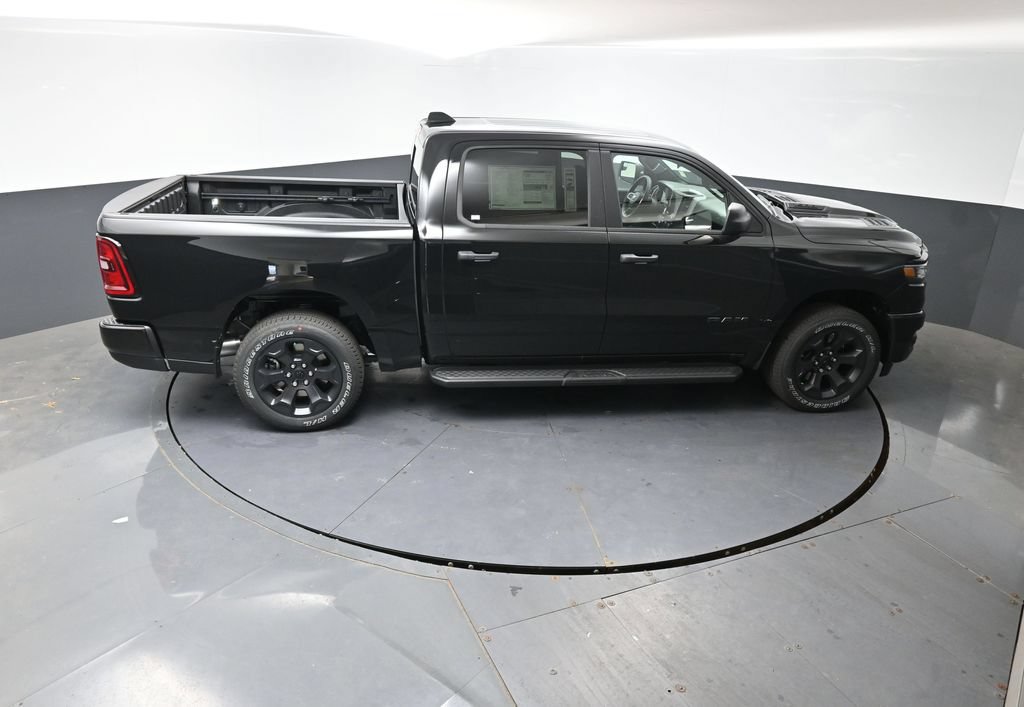 New 2026 RAM 1500 Express AWD/4WD image 31