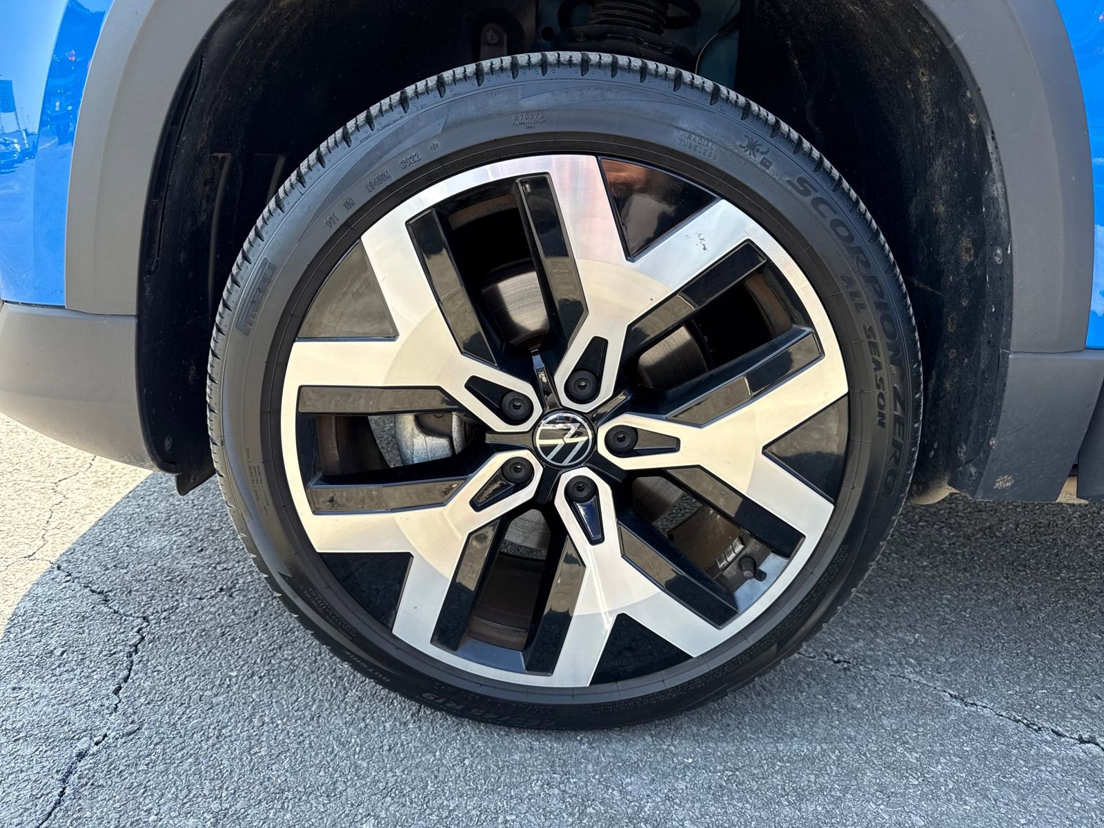 Certified 2023 Volkswagen Taos SEL image 28