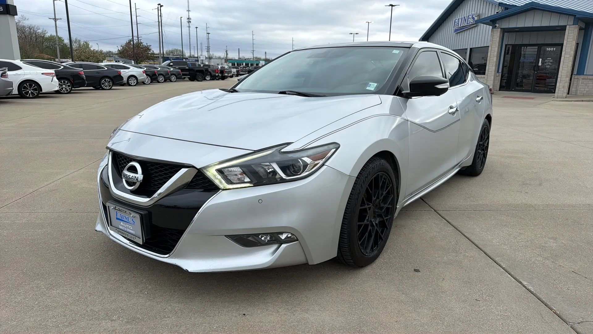 Used 2018 Nissan Maxima Platinum image 3