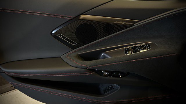 Used 2024 Chevrolet Corvette Stingray Premium Cpe w/ Z51 Performance Package RWD image 16