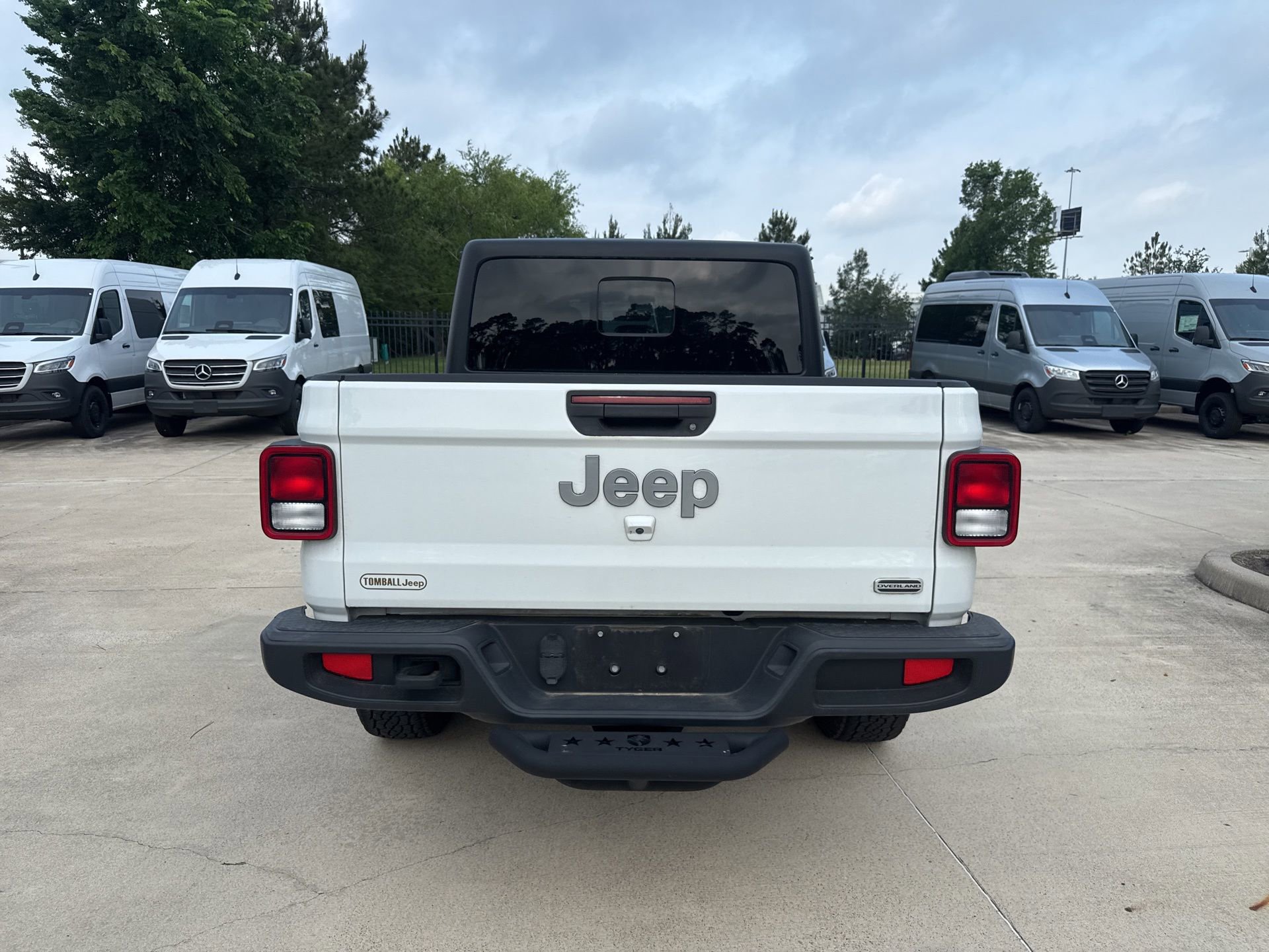 Used 2022 Jeep Gladiator Overland w/ Popular Equipment Package AWD/4WD image 5