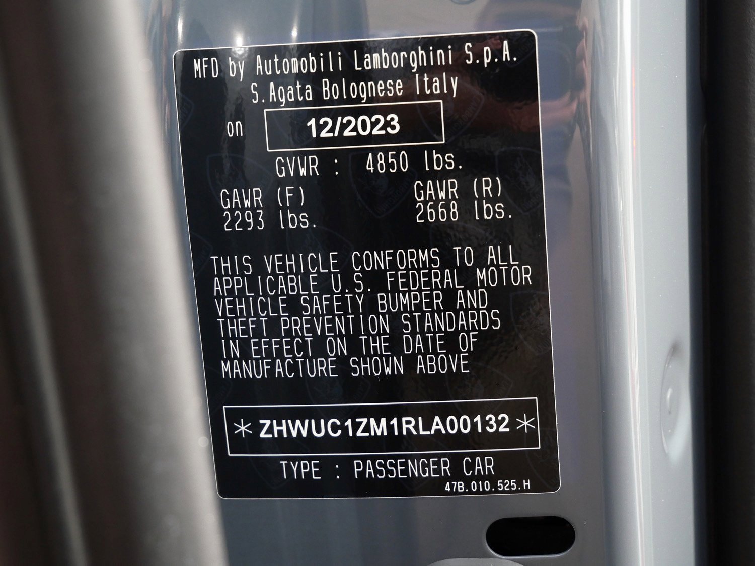 Used 2024 Lamborghini Revuelto image 32