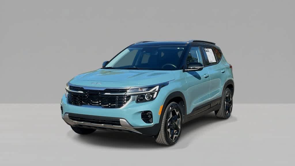 Used 2025 Kia Seltos S AWD/4WD image 4