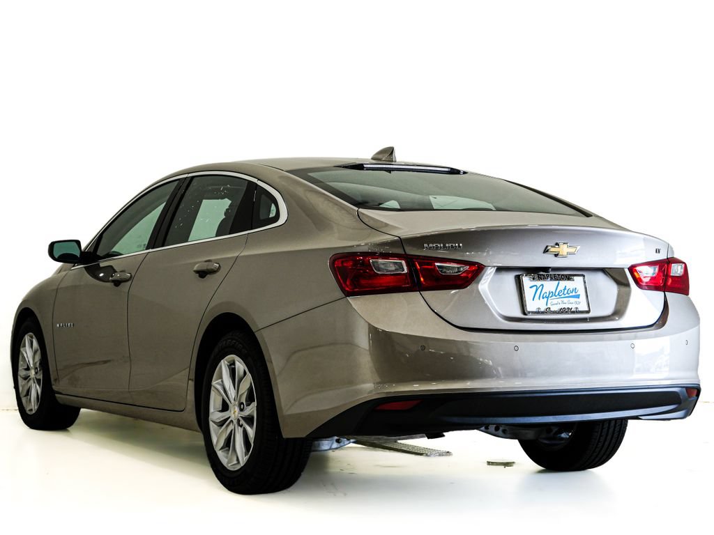 Used 2025 Chevrolet Malibu LT FWD image 8