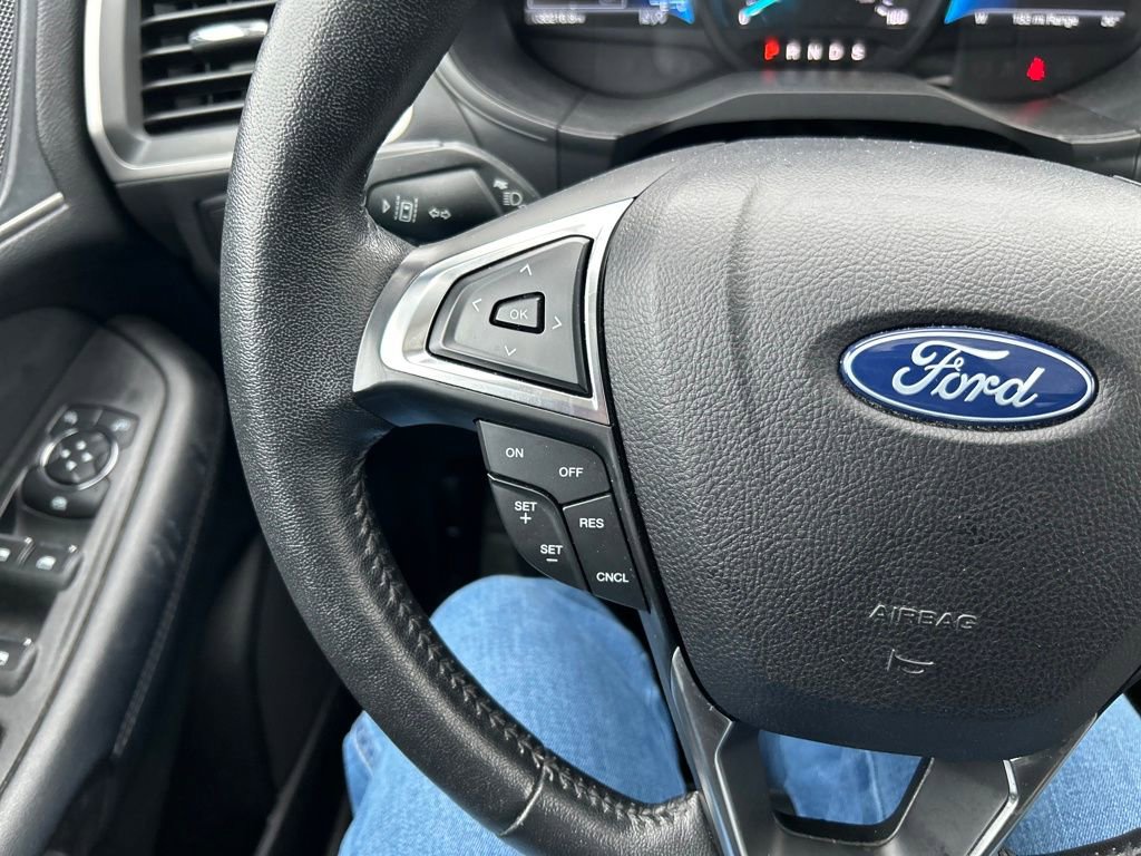 Used 2022 Ford Edge SEL w/ Convenience Package image 22