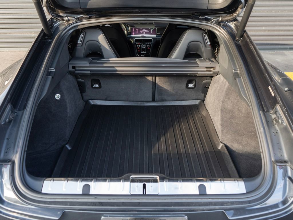 Used 2019 Porsche Panamera Turbo image 36