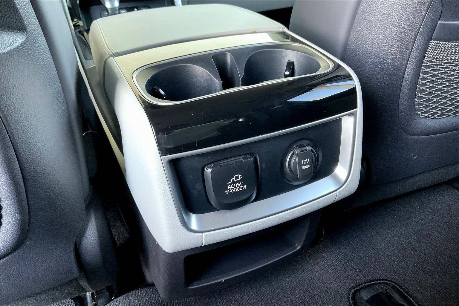 Used 2024 Kia Carnival SX image 10