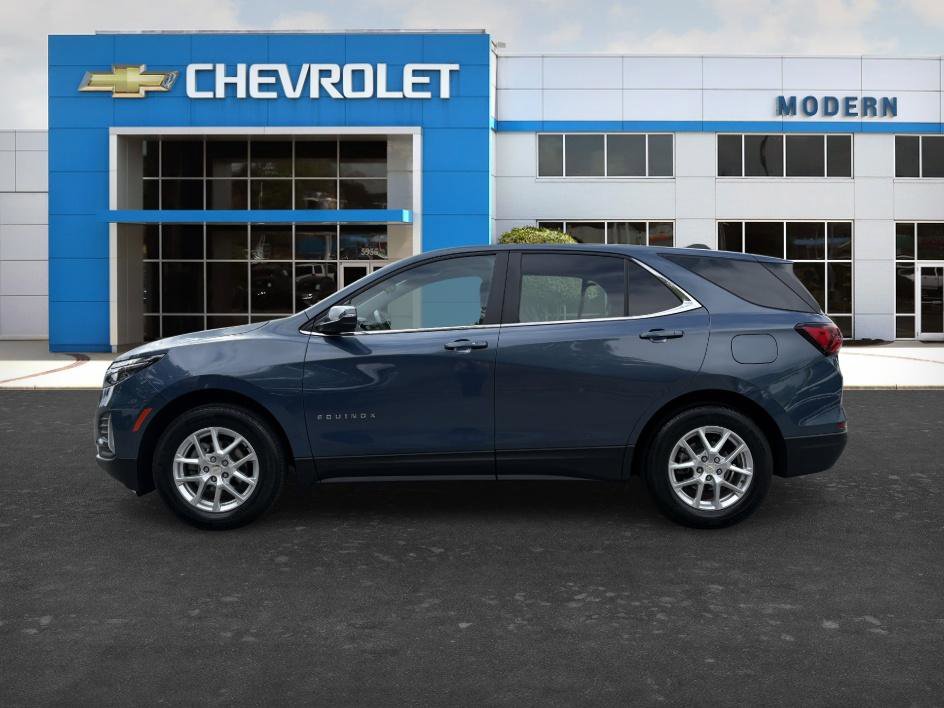 Used 2024 Chevrolet Equinox LT FWD image 2