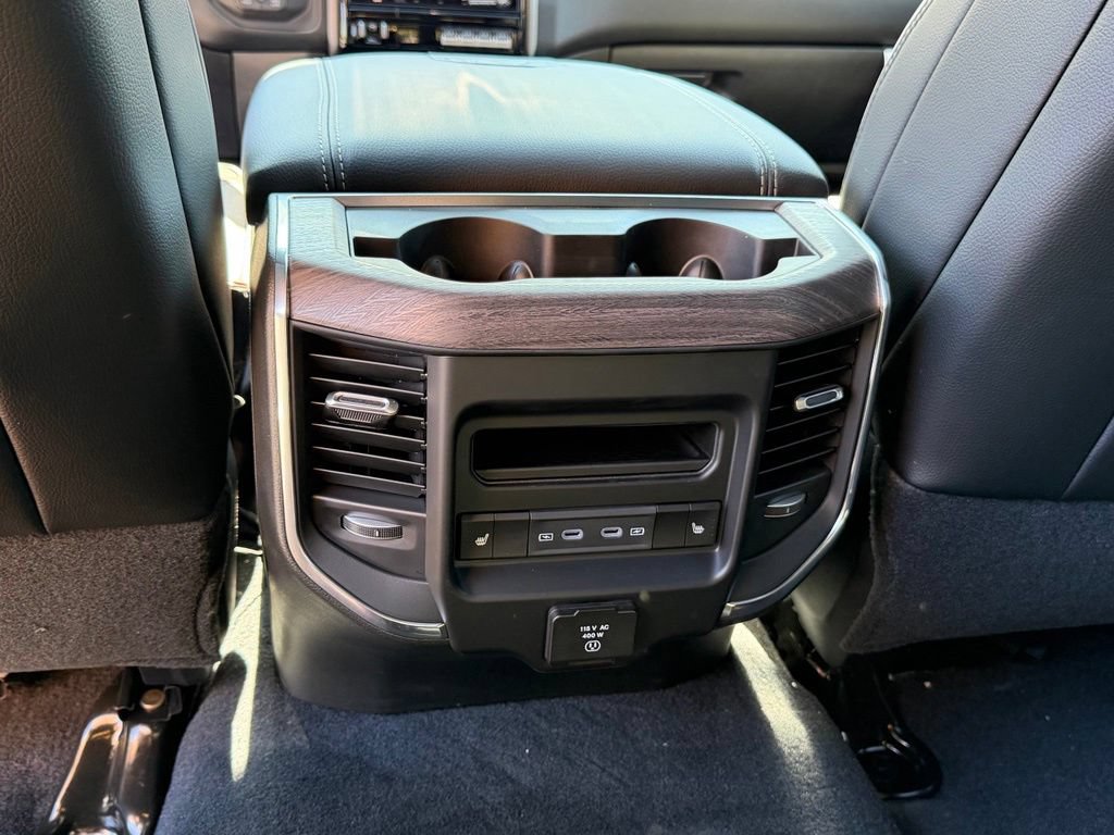 New 2026 RAM 2500 Laramie AWD/4WD image 26