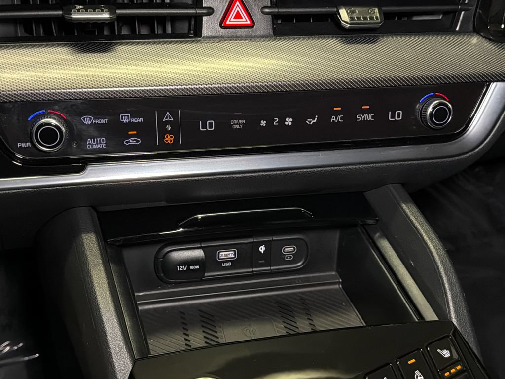 Certified 2025 Kia Sportage SX Prestige AWD/4WD image 34