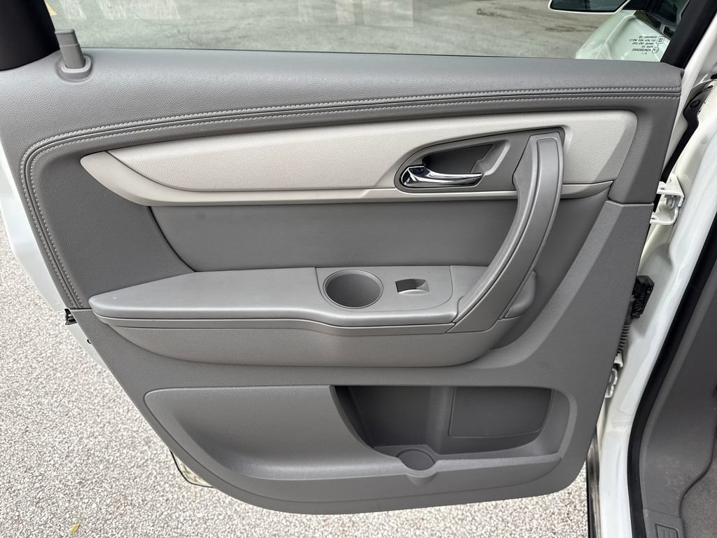 Used 2015 Chevrolet Traverse LT FWD image 22