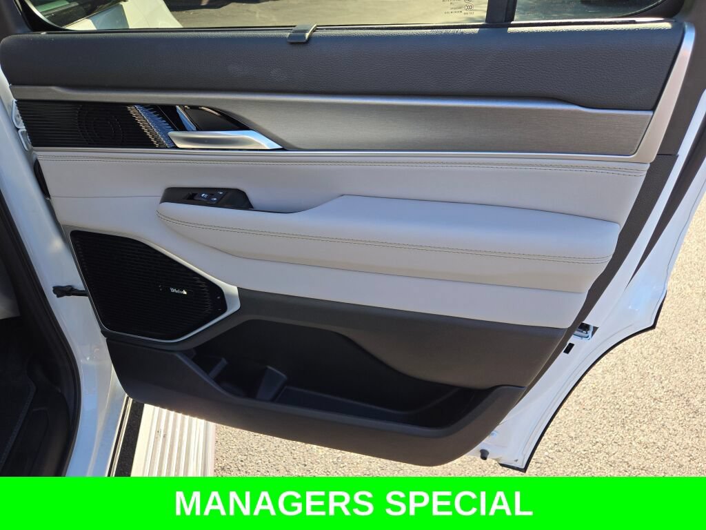 New 2026 Jeep Grand Wagoneer Limited AWD/4WD image 8
