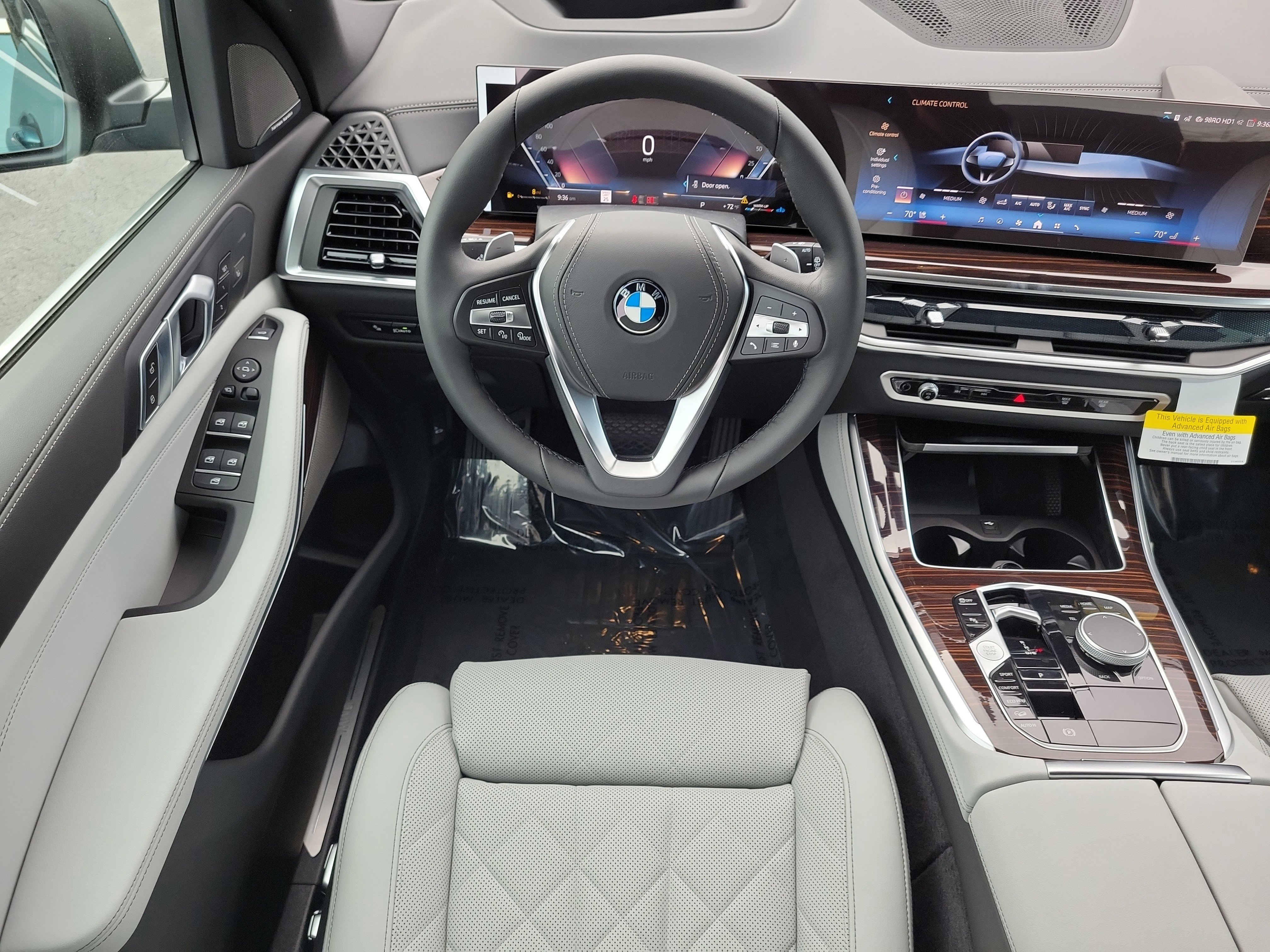 New 2026 BMW X5 xDrive40i w/ Climate Comfort Package AWD/4WD image 11