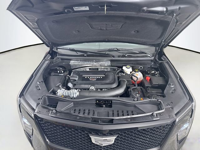 Used 2024 Cadillac XT4 Sport w/ Cold Weather Package image 32