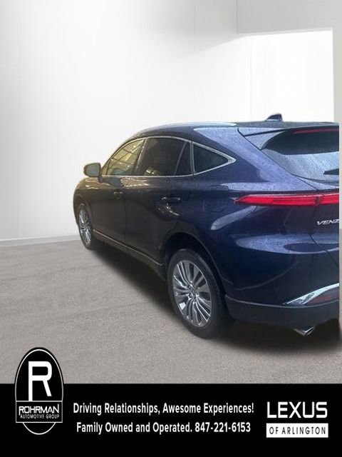 Used 2021 Toyota Venza XLE w/ Softex Package AWD/4WD image 8