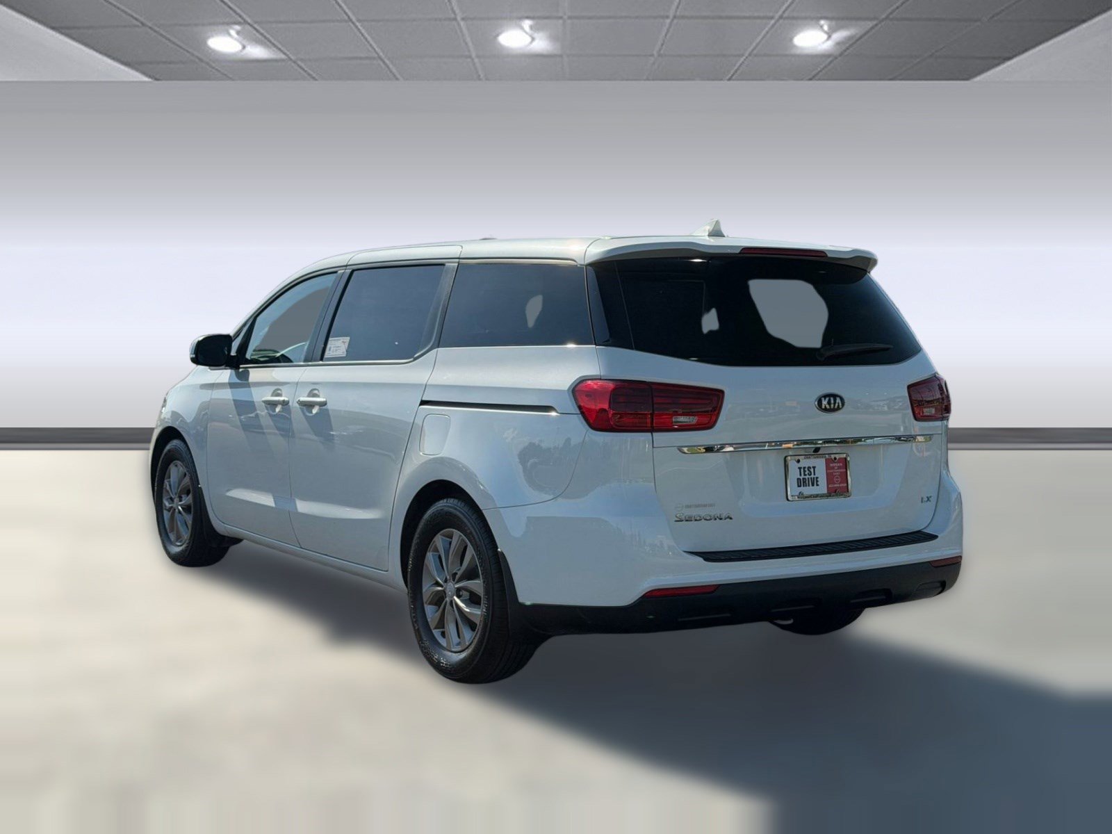 Used 2021 Kia Sedona LX FWD image 3