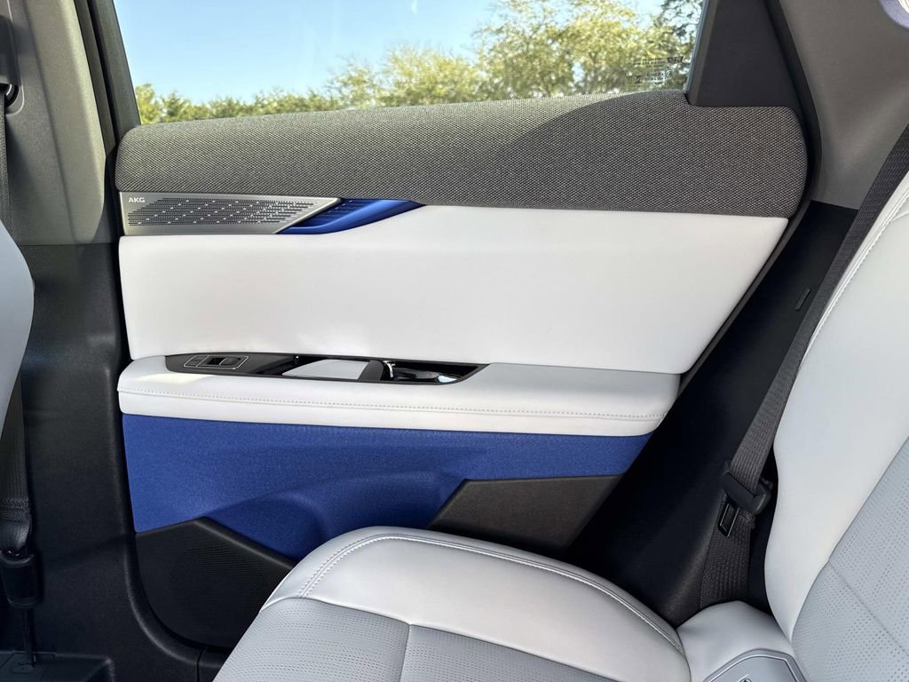 New 2026 Cadillac Optiq Sport 2 image 15