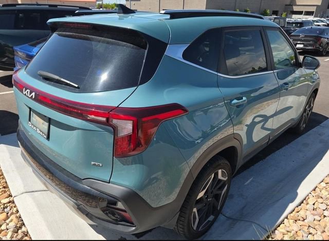 Certified 2024 Kia Seltos SX w/ SX Sunroof Package AWD/4WD image 3