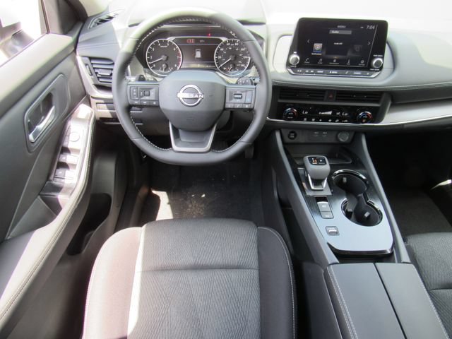 New 2026 Nissan Rogue SV FWD image 17