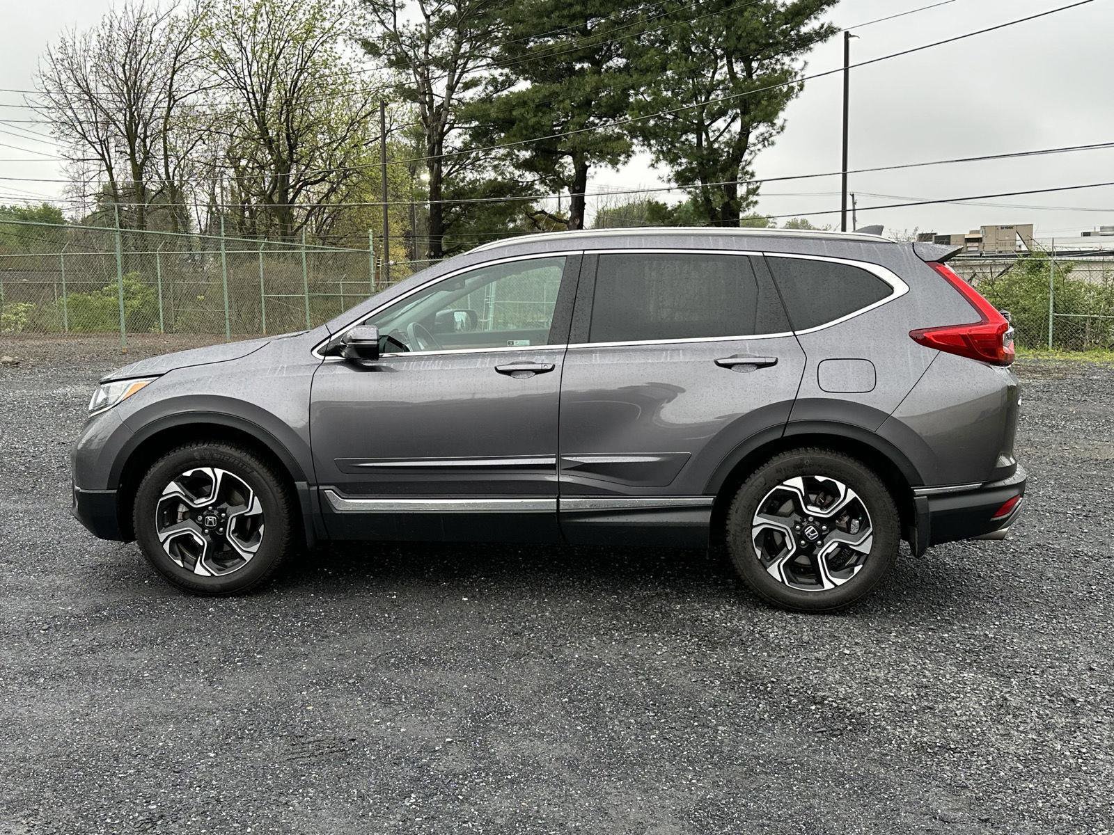 Used 2018 Honda CR-V Touring image 5