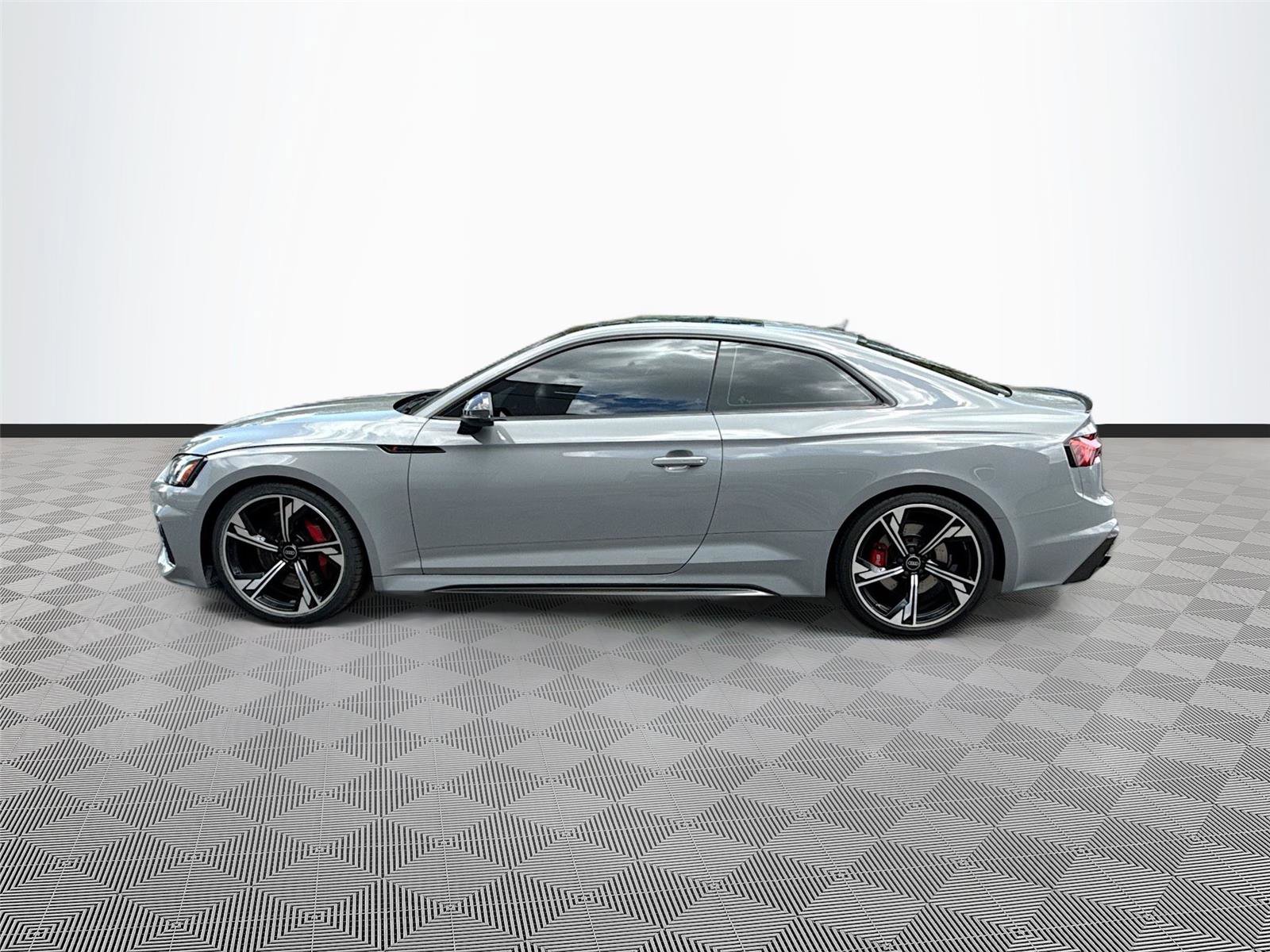 Certified 2023 Audi RS 5 w/ Black Optic Carbon Package AWD/4WD image 4