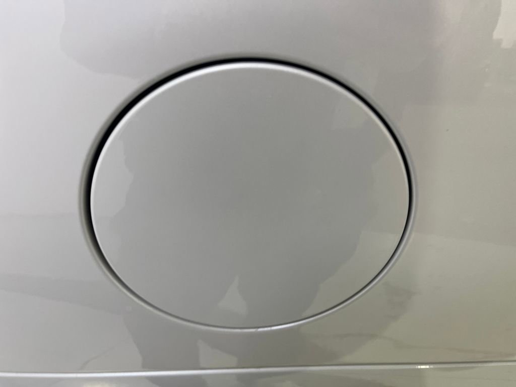 Used 2017 Cadillac Escalade Platinum image 45