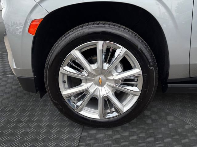 Used 2023 Chevrolet Suburban High Country w/ Premium Package 2 image 14