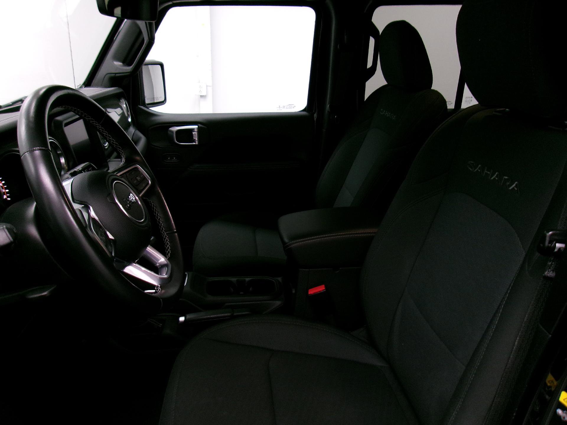 Used 2022 Jeep Wrangler Unlimited Sahara image 7