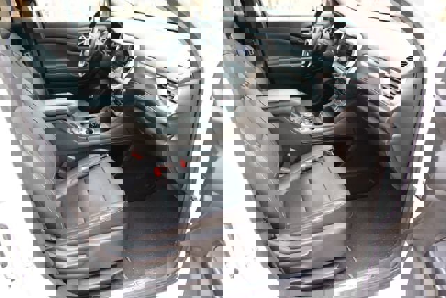 Used 2020 GMC Acadia SLT image 17