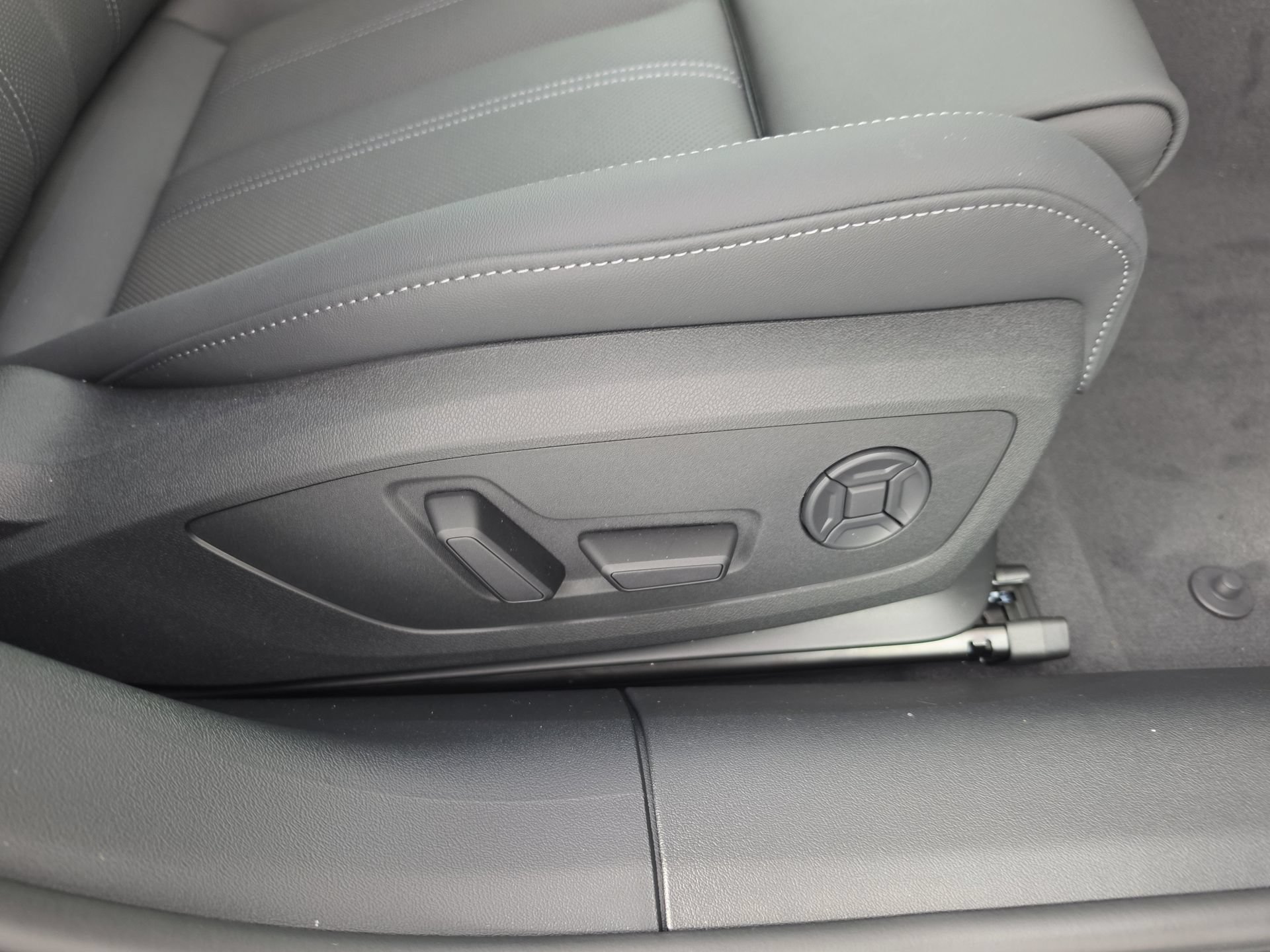 New 2026 Audi A6 Prestige AWD/4WD image 41