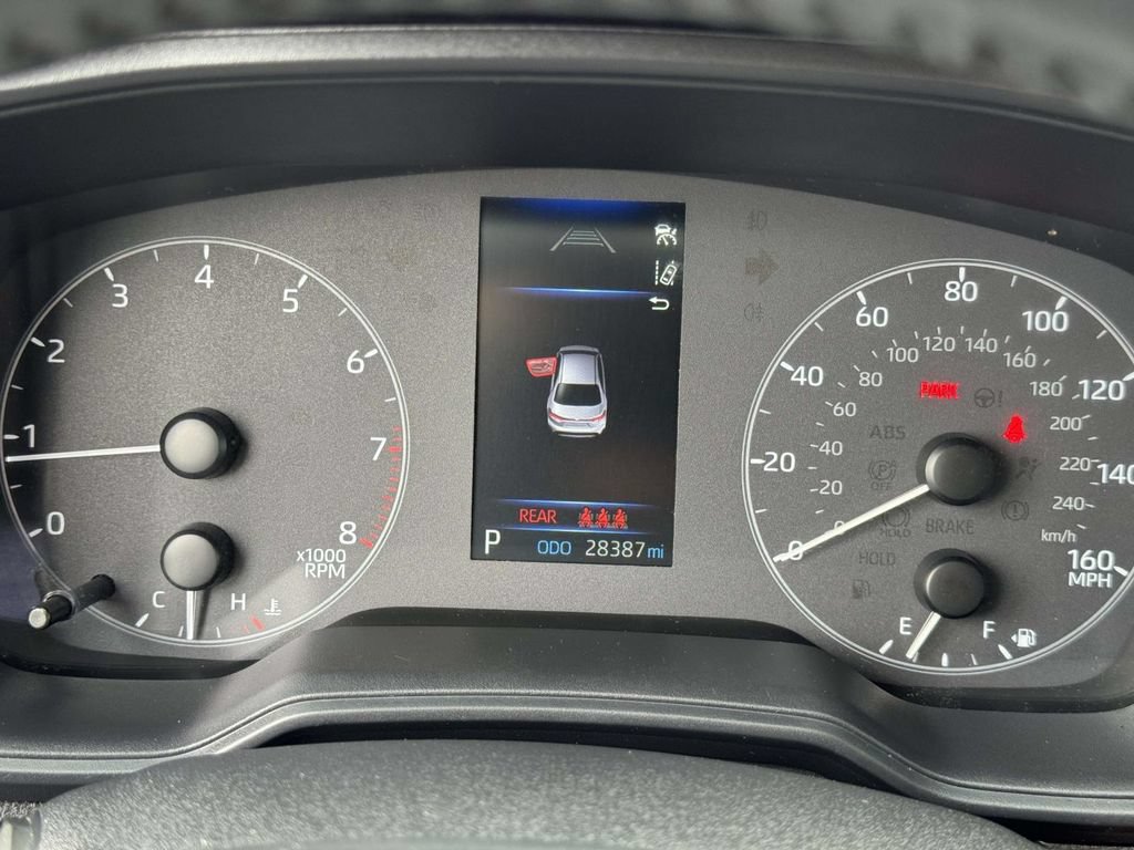 Used 2024 Toyota Corolla SE FWD image 13