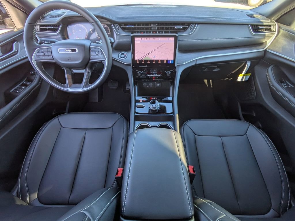 New 2025 Jeep Grand Cherokee L Limited image 29