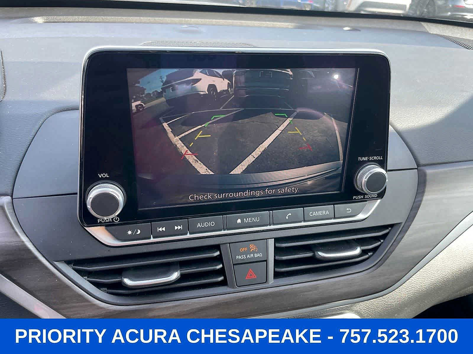 Used 2025 Nissan Altima 2.5 SV FWD image 17