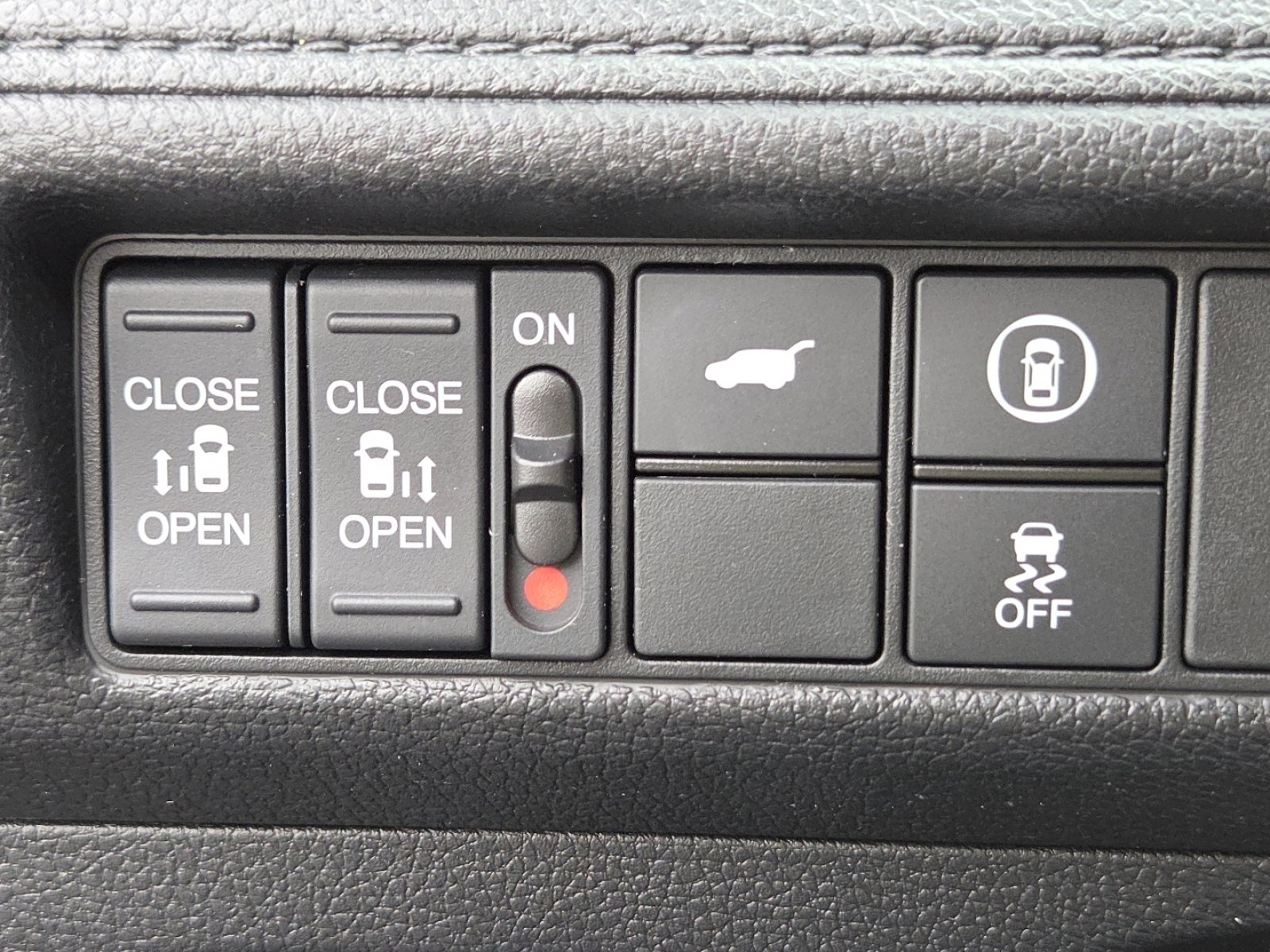 Certified 2024 Honda Odyssey EX-L image 13