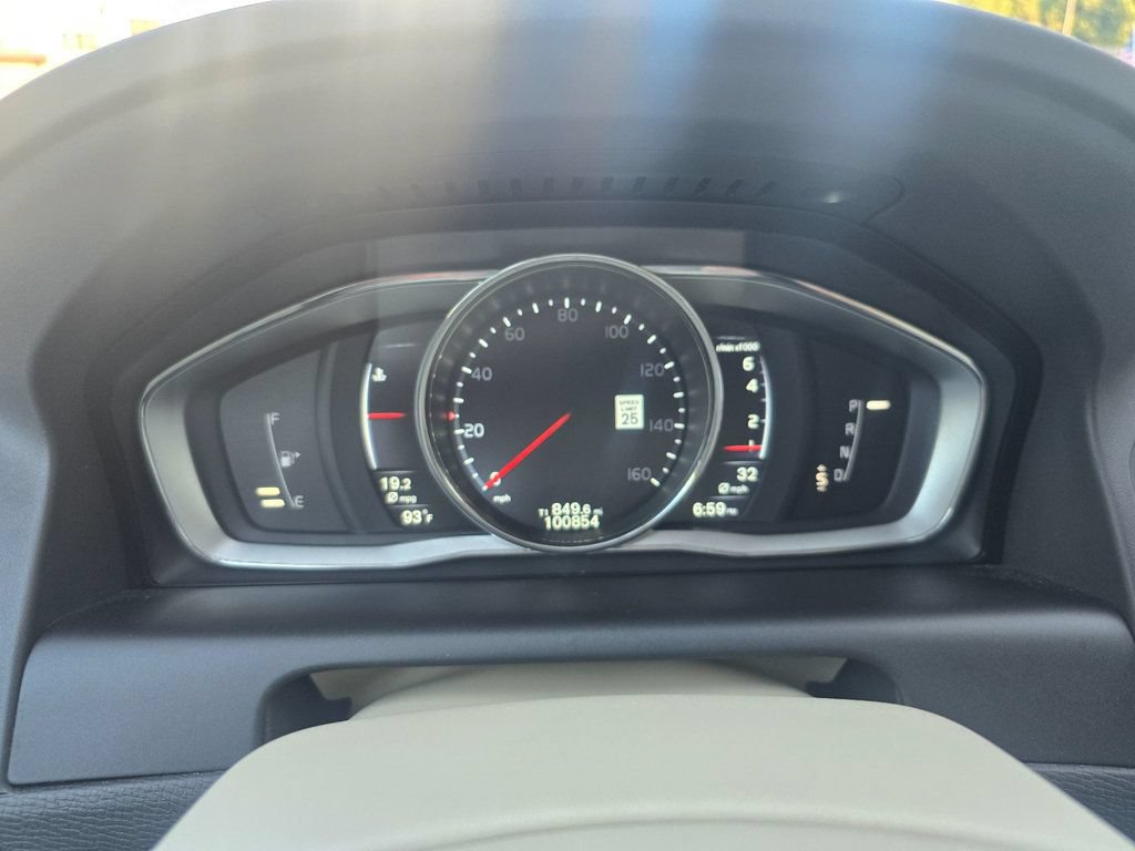 Used 2016 Volvo XC60 T5 Premier w/ Technology Package AWD/4WD image 24